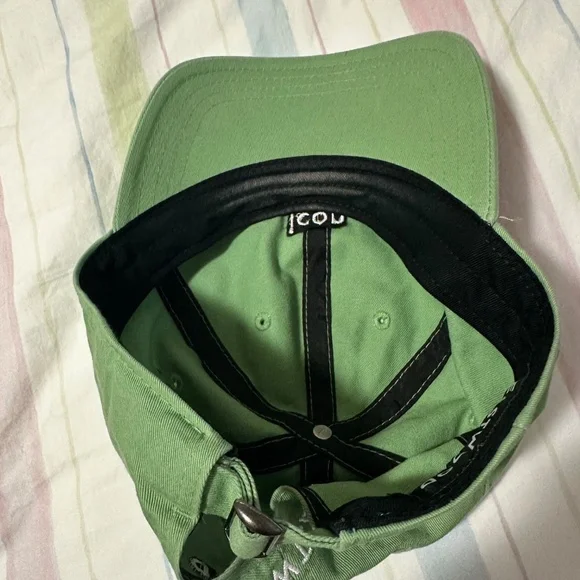 Green Baseball Cap “Icon” - Picture 3 of 3